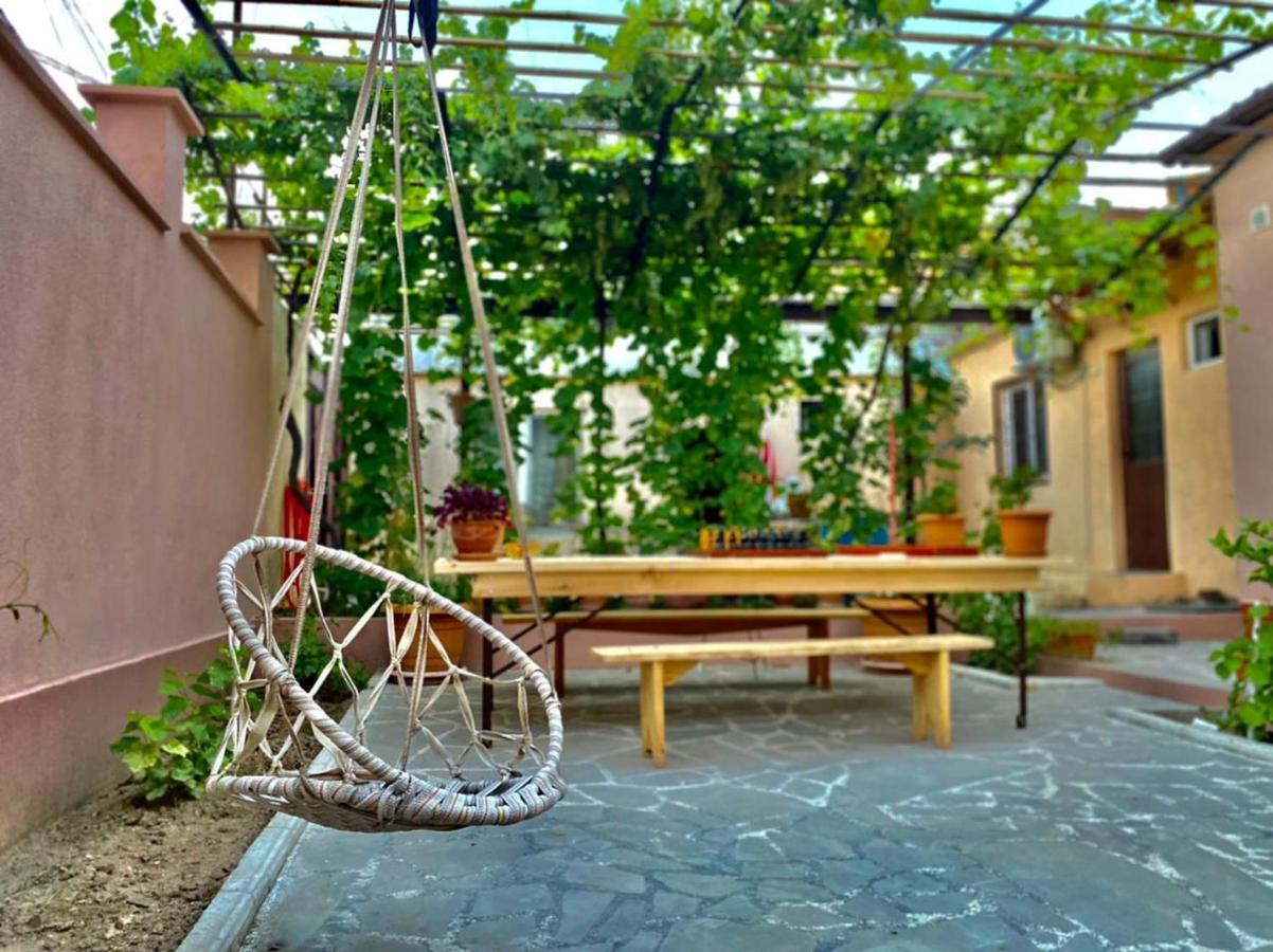 Guest House - Avlabari Tbilisi ภายนอก รูปภาพ