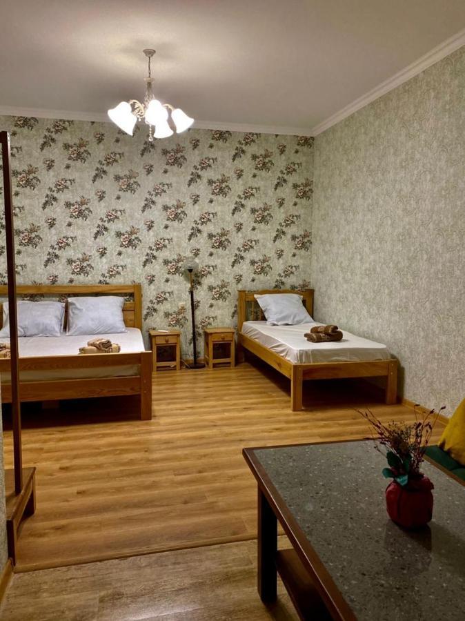 Guest House - Avlabari Tbilisi ภายนอก รูปภาพ
