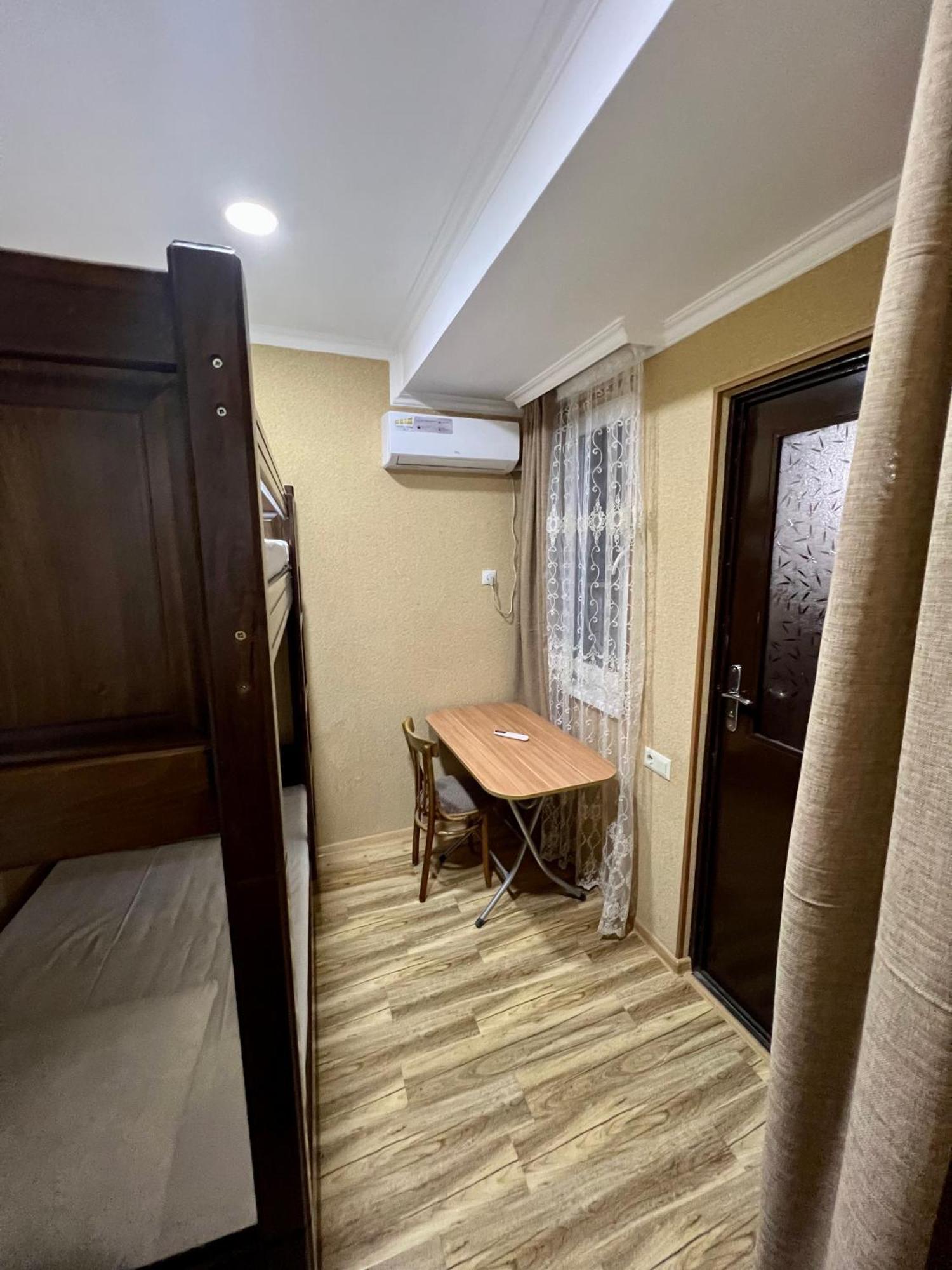 Guest House - Avlabari Tbilisi ภายนอก รูปภาพ