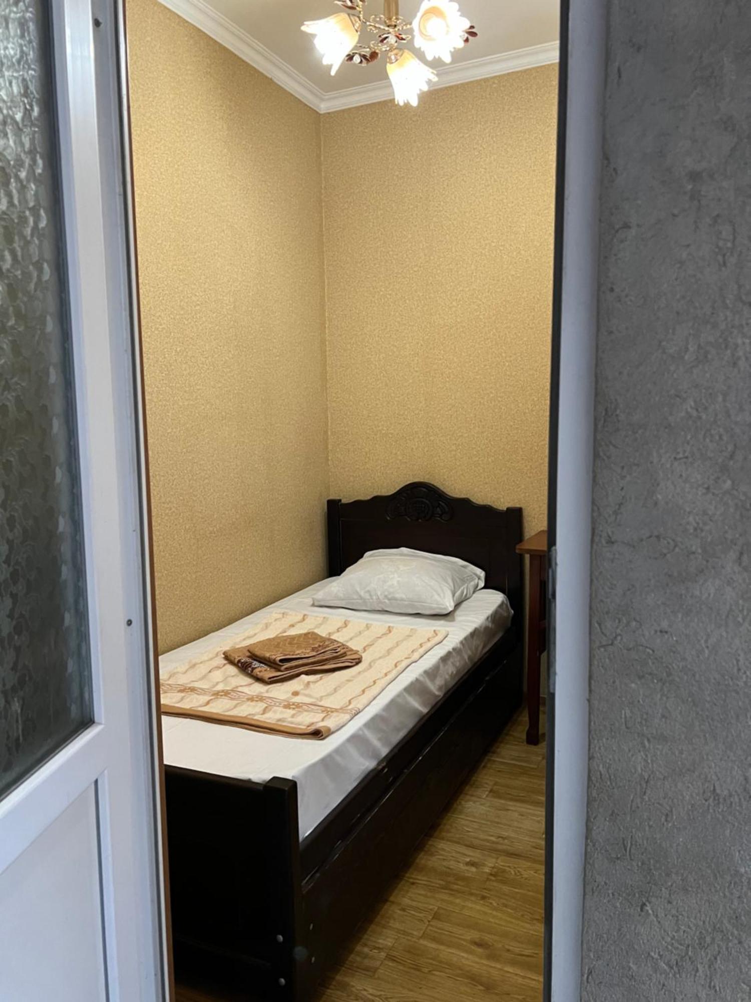 Guest House - Avlabari Tbilisi ภายนอก รูปภาพ